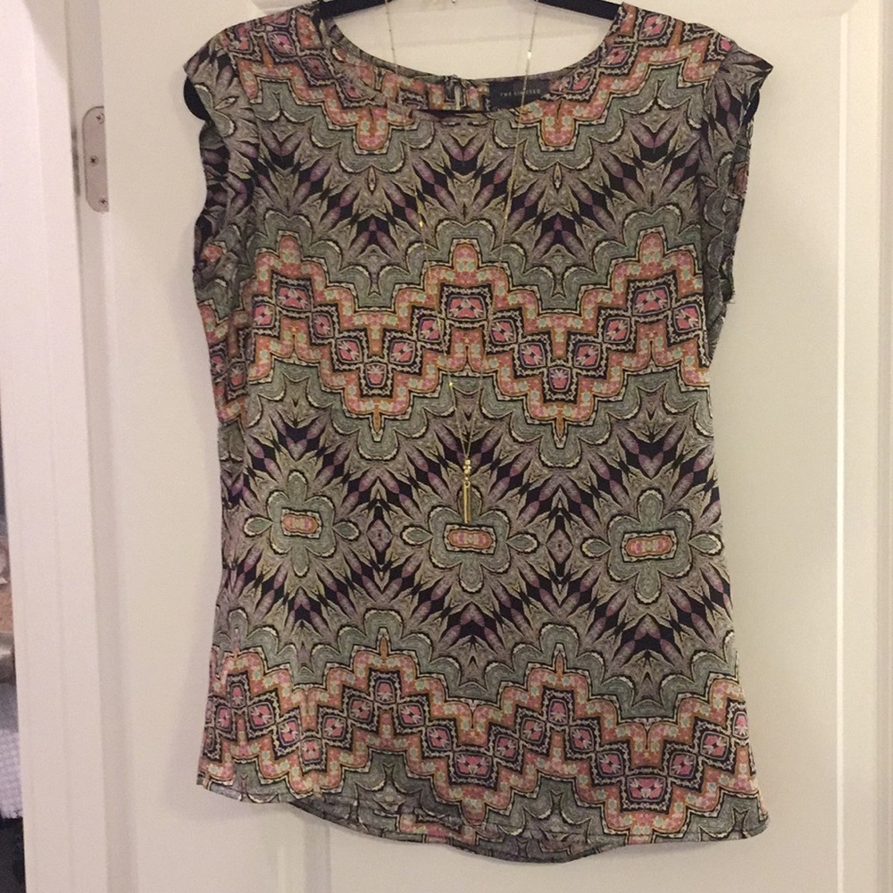 Limited blouse
